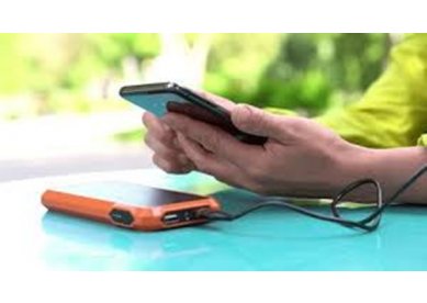 Como Configurar um Power Bank com um adaptador USB